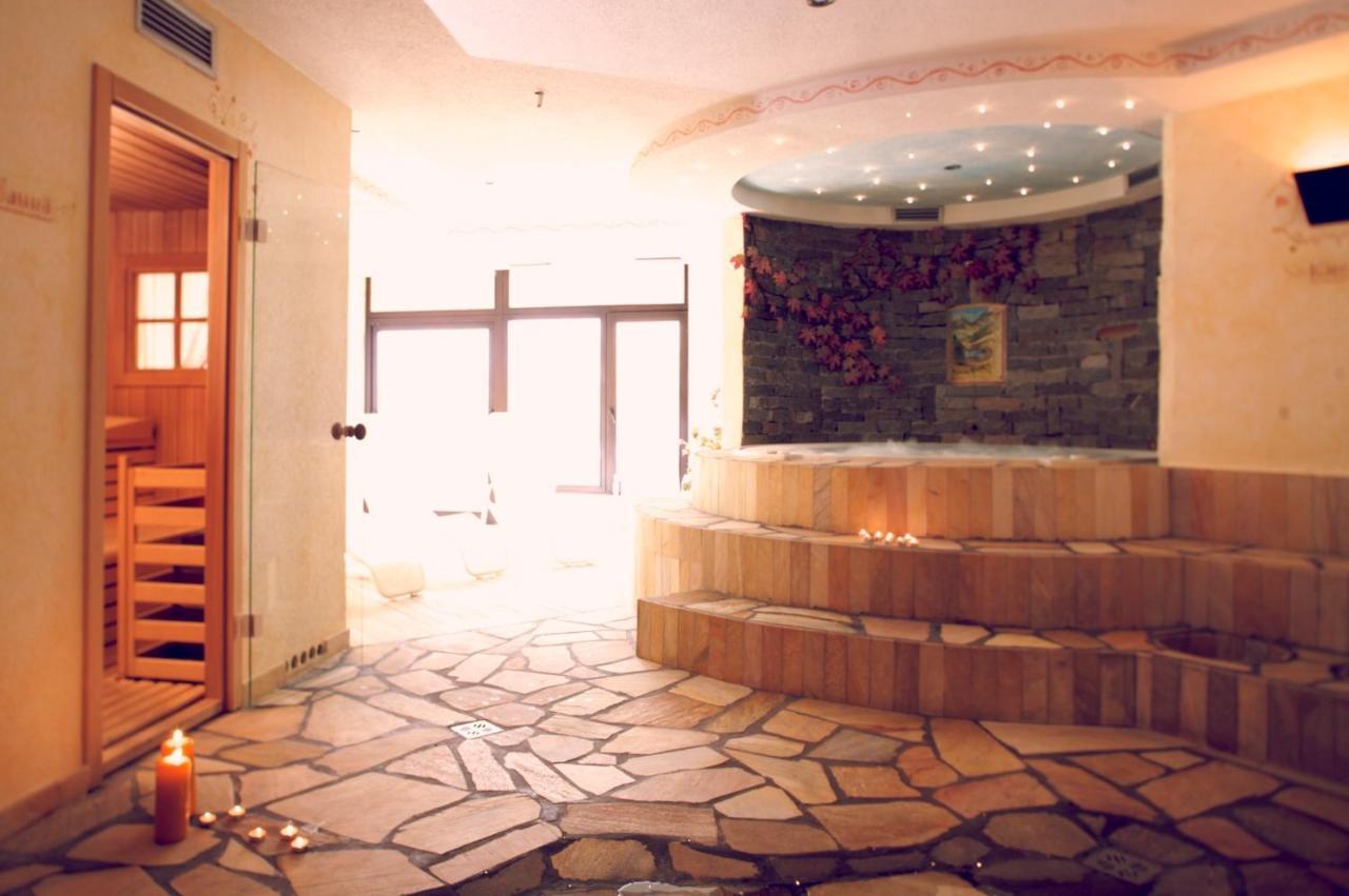 Pippo Hotel Terzolas Luaran gambar