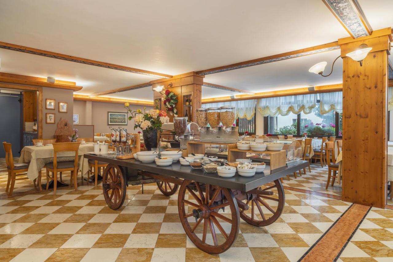 Pippo Hotel Terzolas Luaran gambar