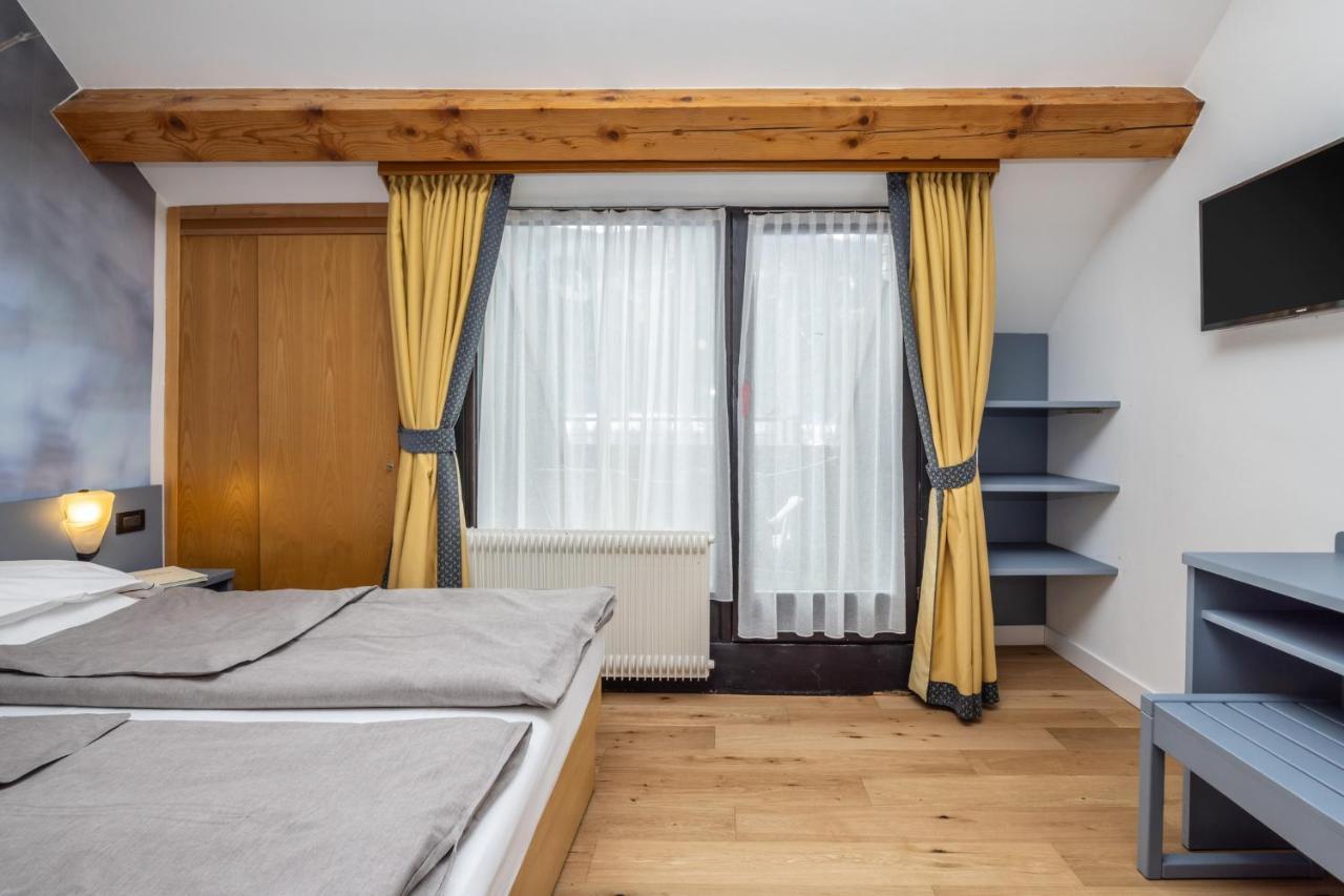 Pippo Hotel Terzolas Luaran gambar