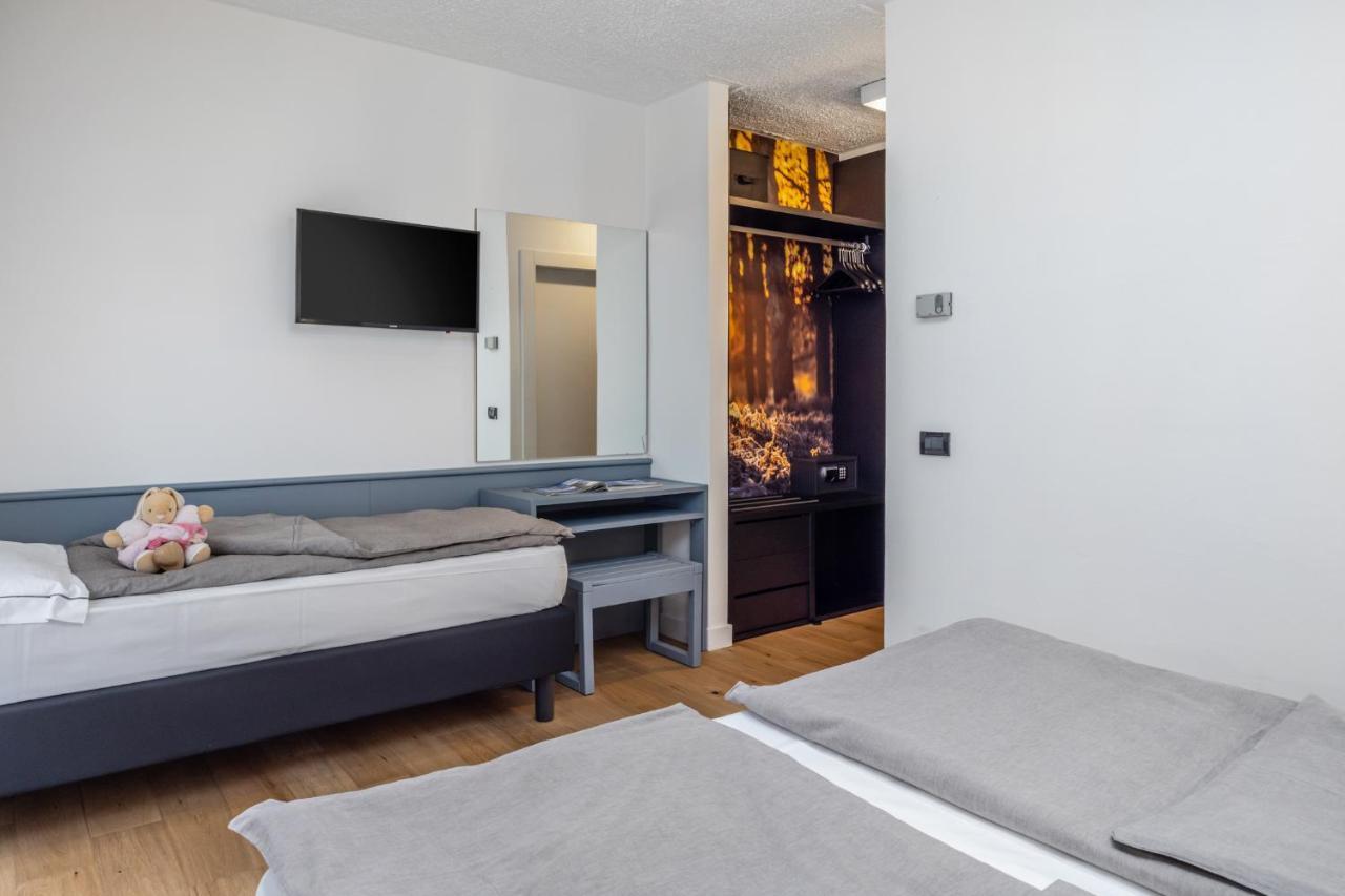 Pippo Hotel Terzolas Luaran gambar